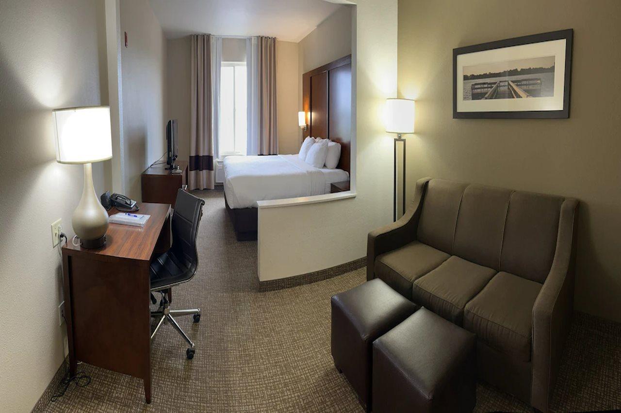 Rapid River Hotel